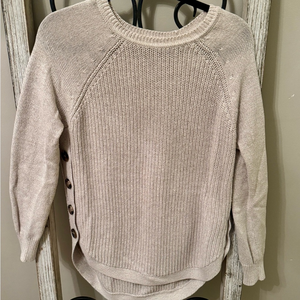 RD Style Beige Button-Detail Women's Sweater Size Medium